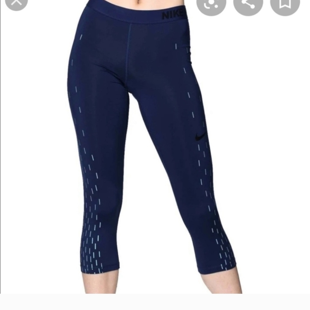 Nike Blue Capris Athleisure Elastic Waist